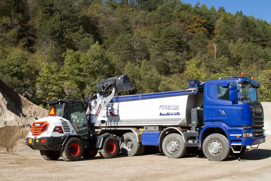 First Bobcat L85 Compact Wheel Loader Sold in Italy
